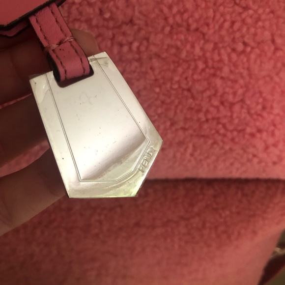 FENDI By The Way shearling - Picture 4 of 10